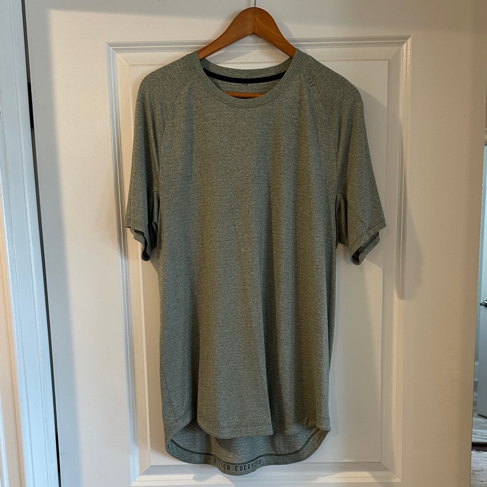 Men's Green Lululemon Metal Vent Tech T-Shirt